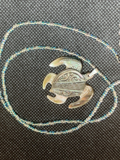 Collier Tortue Nacre et Pierres Véritables