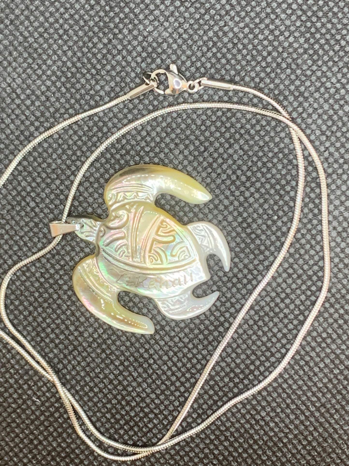 Collier Tortue Nacre et Pierres Véritables